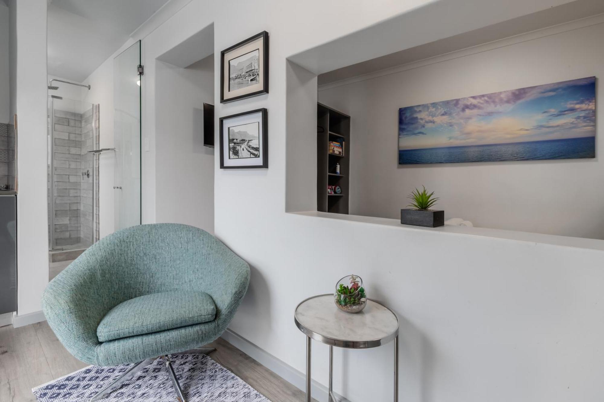 Apartment Camborne *